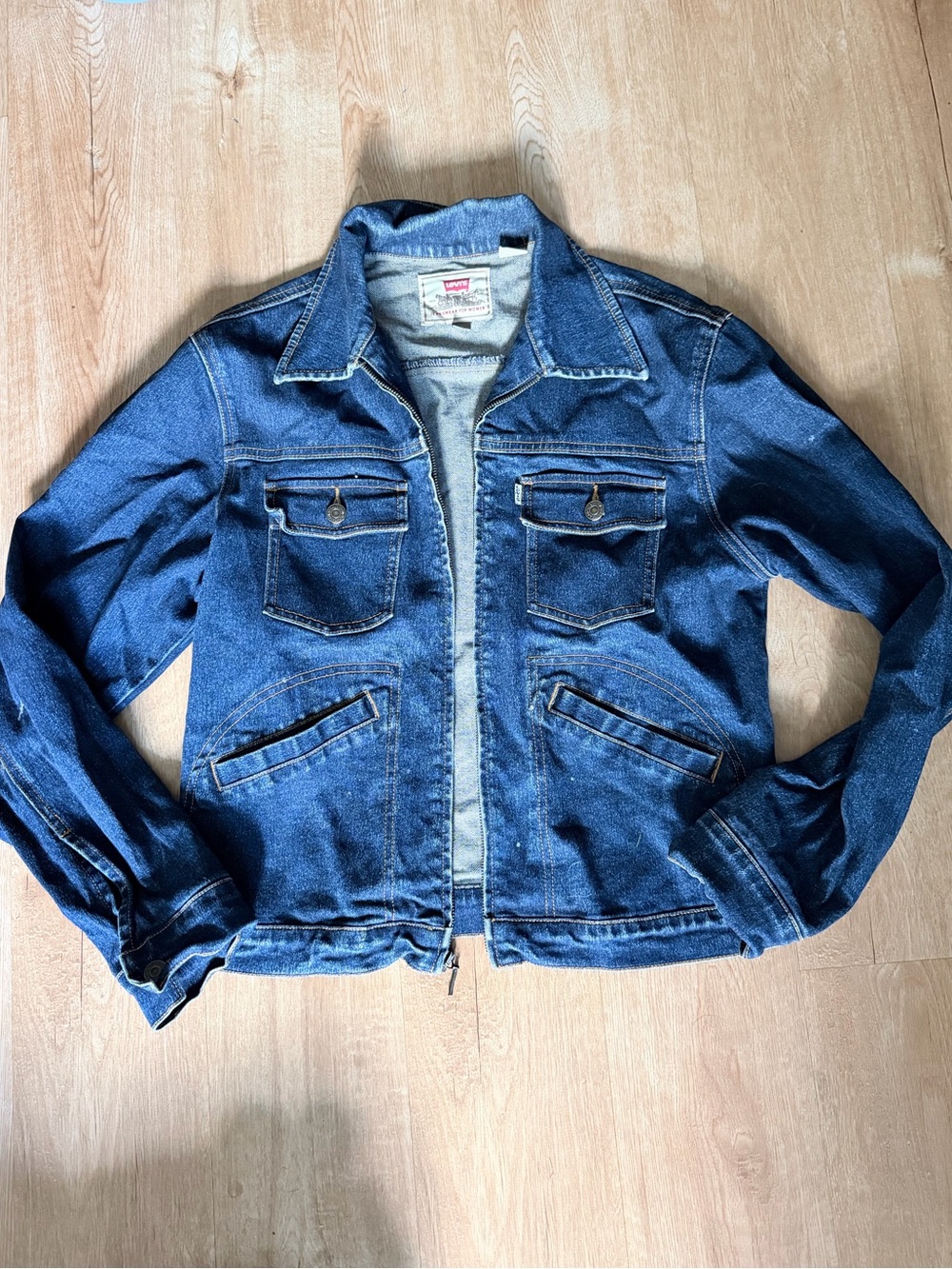 Vintage Levi's Women's Dark Blue Denim Trucker Jacket